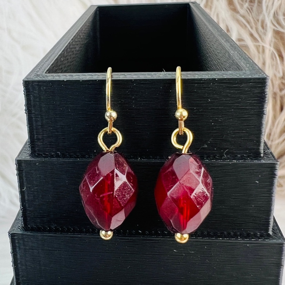 Pretty Ruby Red Costume Dangle Pierced Earrings - image 5